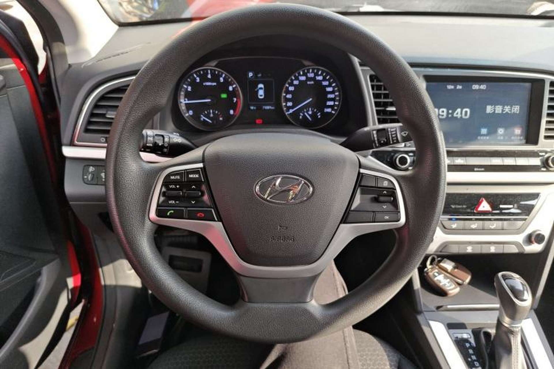 Used Hyundai Elantra (6th Generation / Lingdong) 2016 1.6L Automatic ZhiXuan – Elite Version Steering Wheel