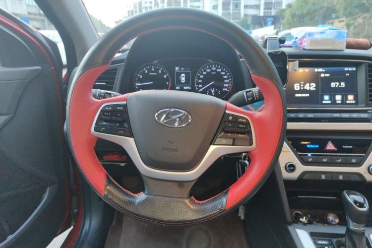 Used Hyundai Elantra (6th Generation / Lingdong) 2016 1.6L Automatic ZhiXuan – Elite Version Steering Wheel