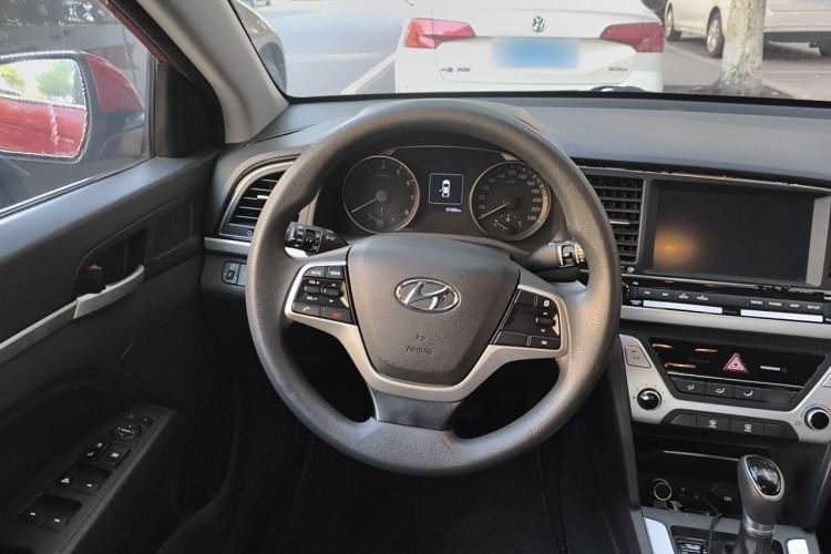 Used Hyundai Elantra (6th Generation / Lingdong) 2016 1.6L Automatic ZhiXuan – Elite Version Steering Wheel