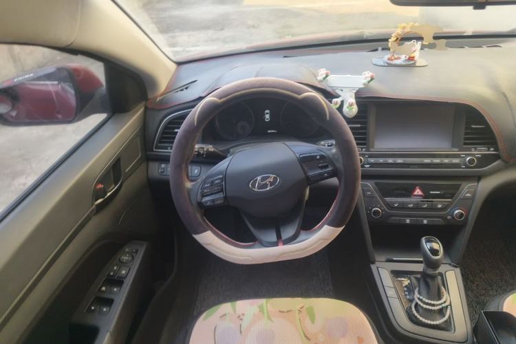 Used Hyundai Elantra (6th Generation / Lingdong) 2016 1.4T Dual-Clutch Xuan Dong · Dynamic Version Steering Wheel