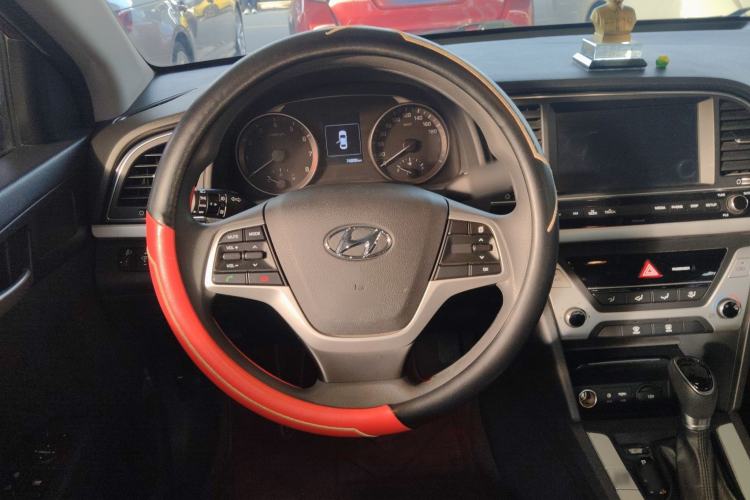 Used Hyundai Elantra (6th Generation / Lingdong) 2016 1.6L Automatic ZhiXuan – Elite Version Steering Wheel