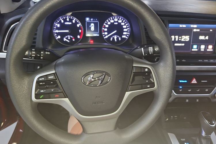 Used Hyundai Elantra (6th Generation / Lingdong) 2016 1.6L Automatic ZhiXuan – Elite Version Steering Wheel