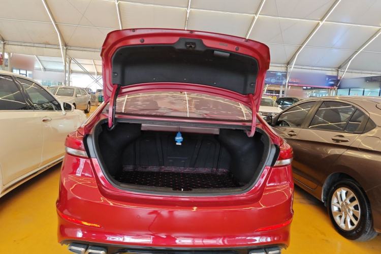 Used Hyundai Elantra (6th Generation / Lingdong) 2016 1.6L Automatic ZhiXuan – Elite Version Trunk
