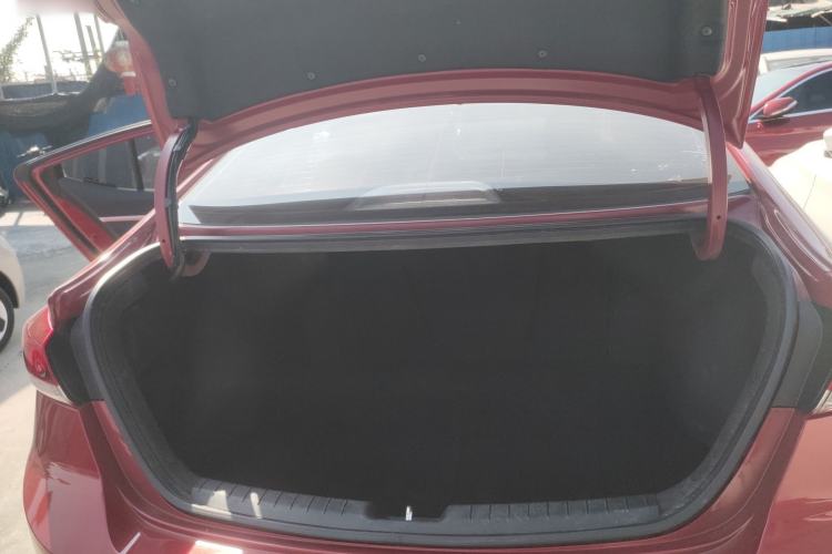 Used Hyundai Elantra (6th Generation / Lingdong) 2016 1.6L Automatic ZhiXuan – Elite Version Trunk
