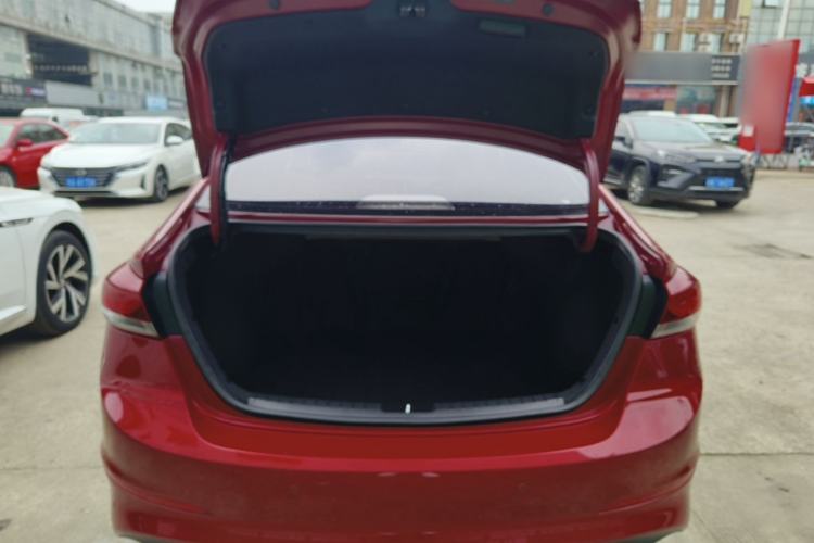 Used Hyundai Elantra (6th Generation / Lingdong) 2016 1.6L Automatic ZhiXuan – Elite Version Trunk