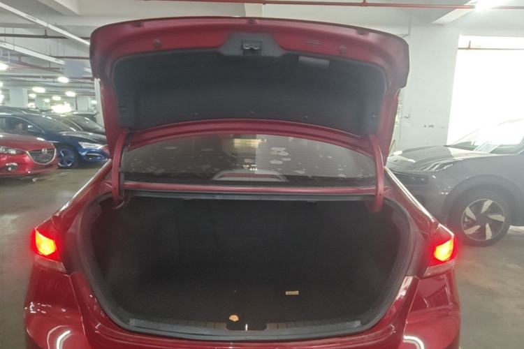 Used Hyundai Elantra (6th Generation / Lingdong) 2016 1.6L Automatic ZhiXuan – Elite Version Trunk