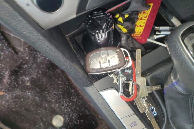 Used Hyundai Elantra (6th Generation / Lingdong) 2016 1.6L Automatic ZhiXuan – Elite Version Vehicle Key