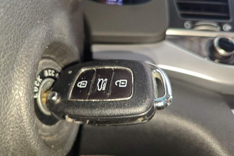 Used Hyundai Elantra (6th Generation / Lingdong) 2016 1.6L Automatic ZhiXuan – Elite Version Vehicle Key
