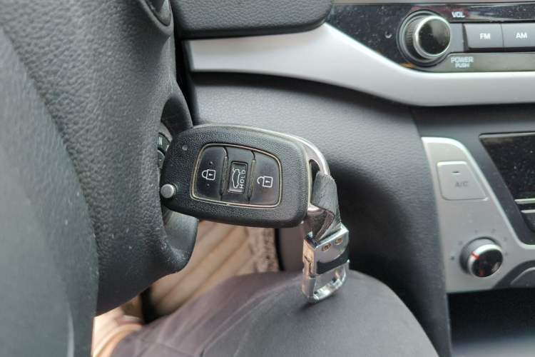 Used Hyundai Elantra (6th Generation / Lingdong) 2016 1.6L Automatic ZhiXuan – Elite Version Vehicle Key