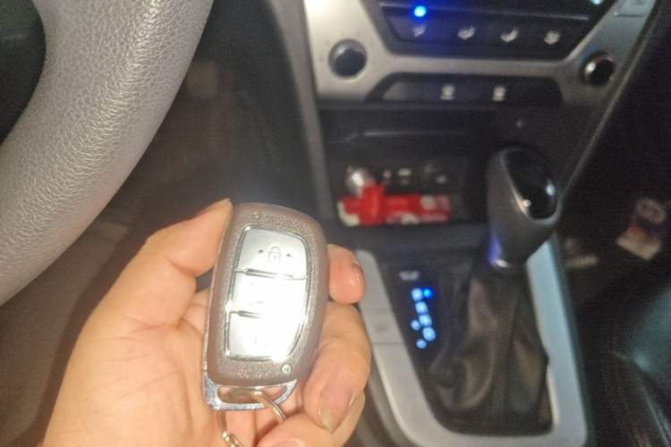 Used Hyundai Elantra (6th Generation / Lingdong) 2016 1.6L Automatic ZhiXuan – Elite Version Vehicle Key