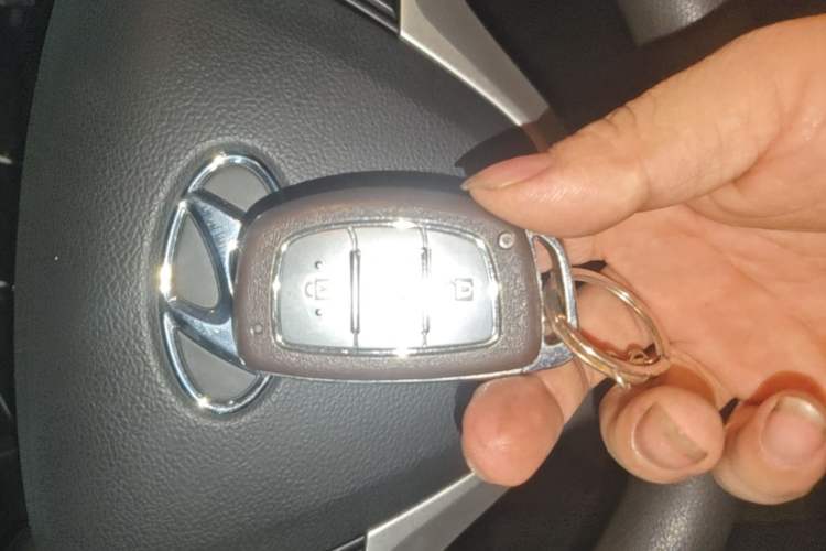 Used Hyundai Elantra (6th Generation / Lingdong) 2016 1.6L Automatic ZhiXuan – Elite Version Vehicle Key