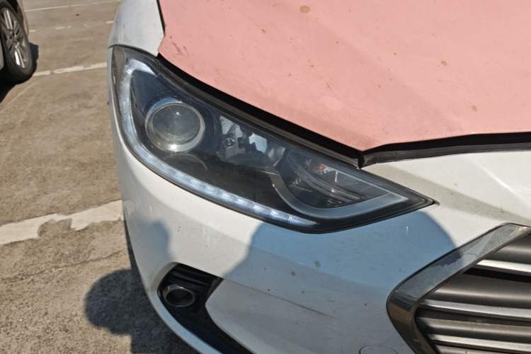Used Hyundai Elantra (6th Generation / Lingdong) 2016 1.6L Automatic ZhiXuan – Elite Version Right Front Headlight
