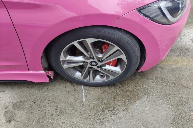 Used Hyundai Elantra (6th Generation / Lingdong) 2016 1.6L Automatic ZhiXuan – Elite Version Right Front Wheel Hub