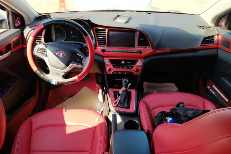 Used Hyundai Elantra (6th Generation / Lingdong) 2016 1.6L Automatic ZhiXuan – Elite Version Center Console