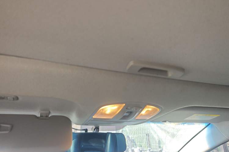 Used Hyundai Elantra (6th Generation / Lingdong) 2016 1.6L Automatic ZhiXuan – Elite Version Headliner