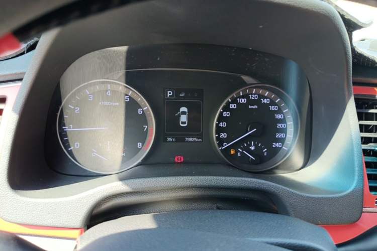Used Hyundai Elantra (6th Generation / Lingdong) 2016 1.6L Automatic ZhiXuan – Elite Version Instrument Cluster