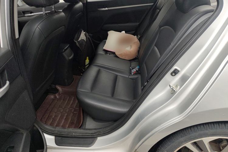 Used Hyundai Elantra (6th Generation / Lingdong) 2016 1.6L Automatic ZhiXuan – Elite Version Left Rear Seat