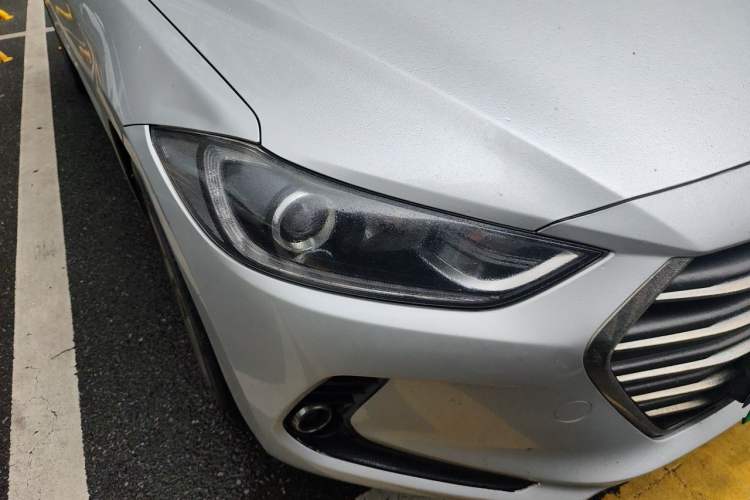 Used Hyundai Elantra (6th Generation / Lingdong) 2016 1.6L Automatic ZhiXuan – Elite Version Right Front Headlight