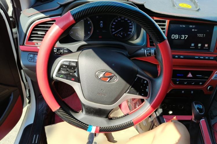 Used Hyundai Elantra (6th Generation / Lingdong) 2016 1.6L Automatic ZhiXuan – Elite Version Steering Wheel
