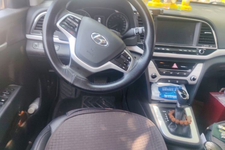 Used Hyundai Elantra (6th Generation / Lingdong) 2016 1.6L Automatic ZhiXuan – Elite Version Steering Wheel