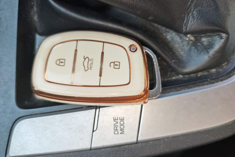 Used Hyundai Elantra (6th Generation / Lingdong) 2016 1.6L Automatic ZhiXuan – Elite Version Vehicle Key