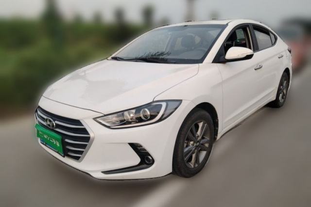 Ojetý Hyundai Elantra (6th Generation / Lingdong) 2016 1.6L Manual ZhiXuan · Dynamic Model