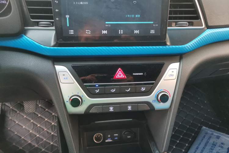 Used Hyundai Elantra (6th Generation / Lingdong) 2016 1.6L Manual ZhiXuan·Youth Edition Audio And AC Panel