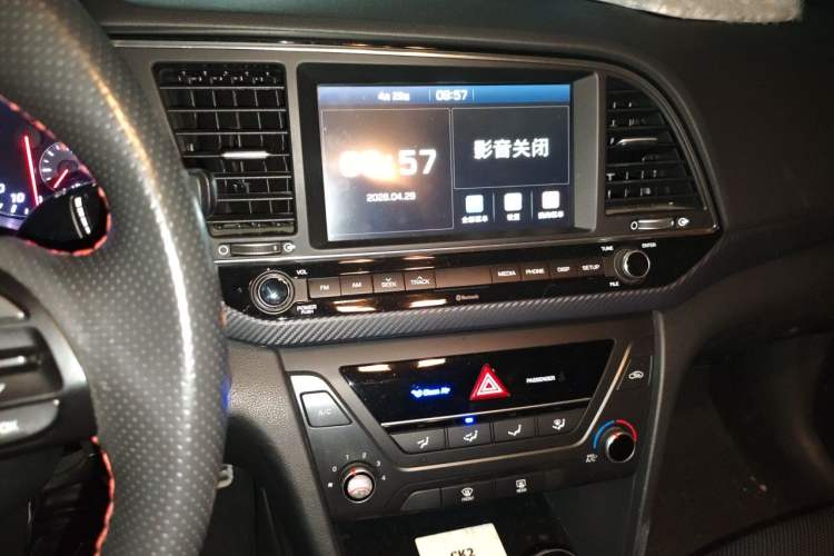 Used Hyundai Elantra (6th Generation / Lingdong) 2016 1.4T Dual-Clutch Xuan Dong·Elite Version Audio And AC Panel