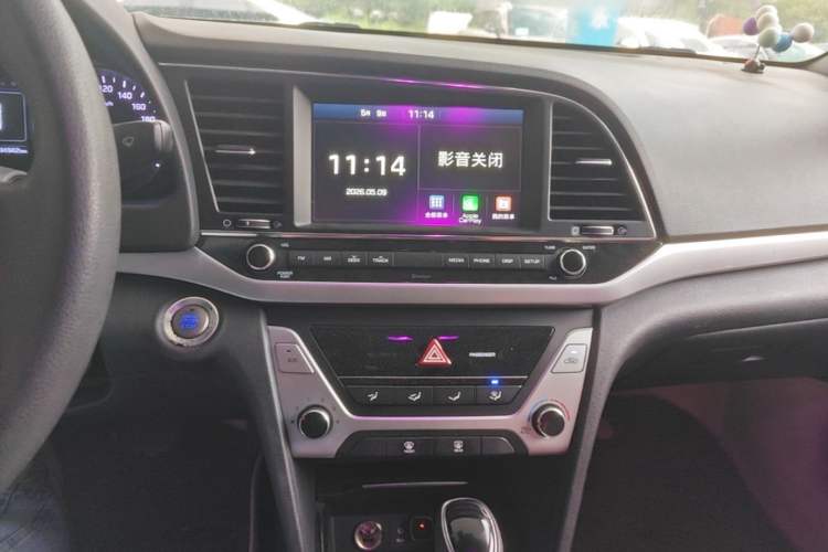 Used Hyundai Elantra (6th Generation / Lingdong) 2016 1.6L Automatic ZhiXuan – Elite Version Audio And AC Panel
