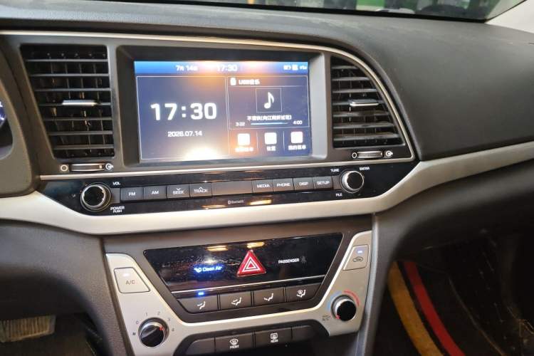 Used Hyundai Elantra (6th Generation / Lingdong) 2016 1.6L Automatic ZhiXuan – Elite Version Audio And AC Panel