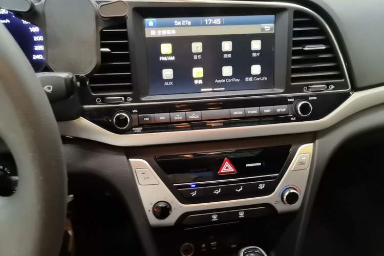 Used Hyundai Elantra (6th Generation / Lingdong) 2016 1.6L Automatic ZhiXuan – Elite Version Audio And AC Panel