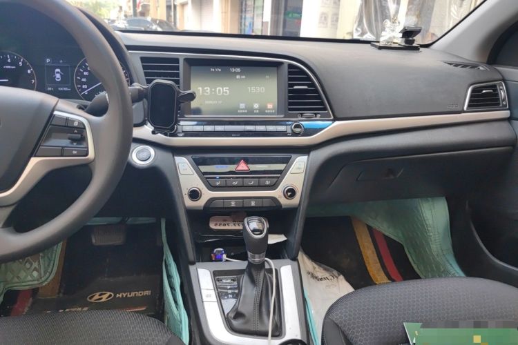 Used Hyundai Elantra (6th Generation / Lingdong) 2016 1.6L Automatic ZhiXuan – Elite Version Audio And AC Panel