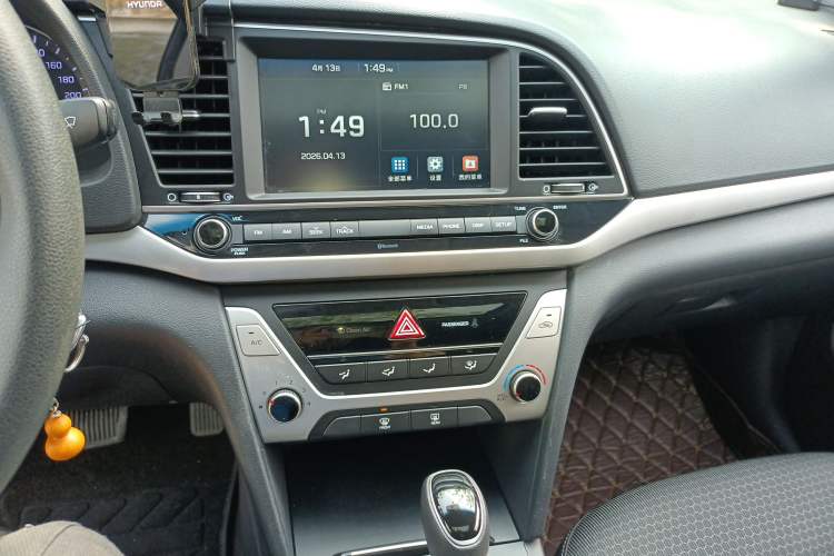 Used Hyundai Elantra (6th Generation / Lingdong) 2016 1.6L Automatic ZhiXuan – Elite Version Audio And AC Panel