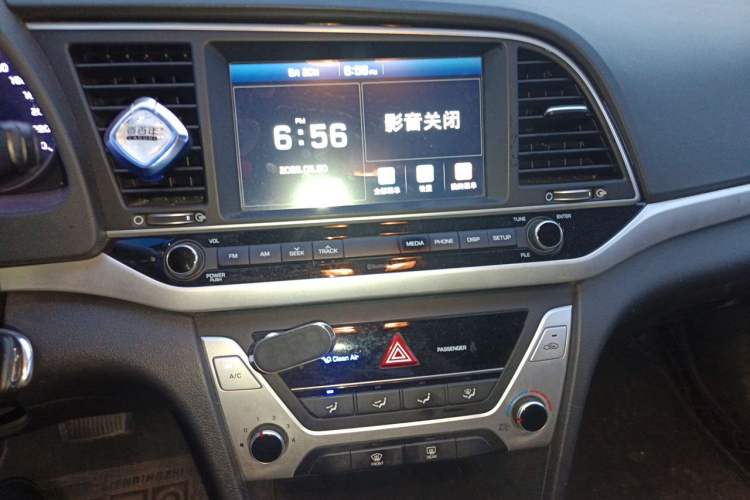 Used Hyundai Elantra (6th Generation / Lingdong) 2016 1.6L Automatic ZhiXuan – Elite Version Audio And AC Panel