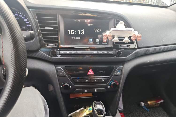 Used Hyundai Elantra (6th Generation / Lingdong) 2016 1.4T Dual-Clutch Xuan Dong · Dynamic Version Audio And AC Panel