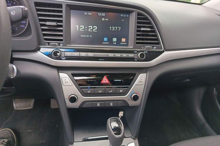 Used Hyundai Elantra (6th Generation / Lingdong) 2016 1.6L Automatic ZhiXuan – Elite Version Audio And AC Panel