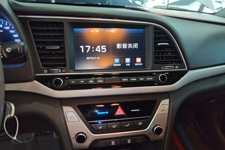 Used Hyundai Elantra (6th Generation / Lingdong) 2016 1.6L Automatic ZhiXuan – Elite Version Audio And AC Panel