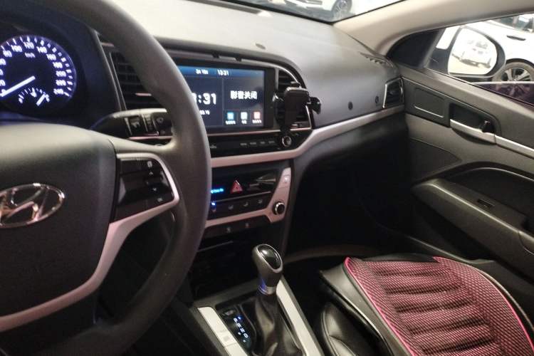 Used Hyundai Elantra (6th Generation / Lingdong) 2016 1.6L Automatic ZhiXuan – Elite Version Audio And AC Panel