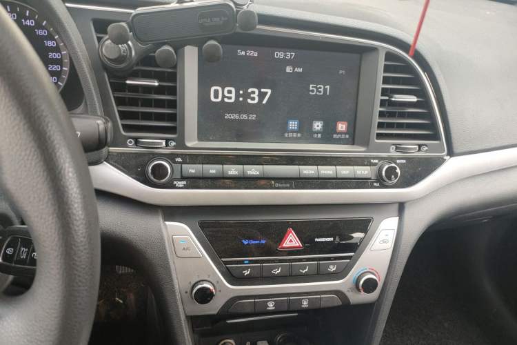 Used Hyundai Elantra (6th Generation / Lingdong) 2016 1.6L Automatic ZhiXuan – Elite Version Audio And AC Panel