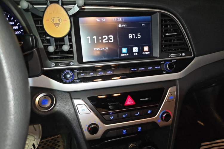 Used Hyundai Elantra (6th Generation / Lingdong) 2016 1.6L Automatic ZhiXuan – Elite Version Audio And AC Panel
