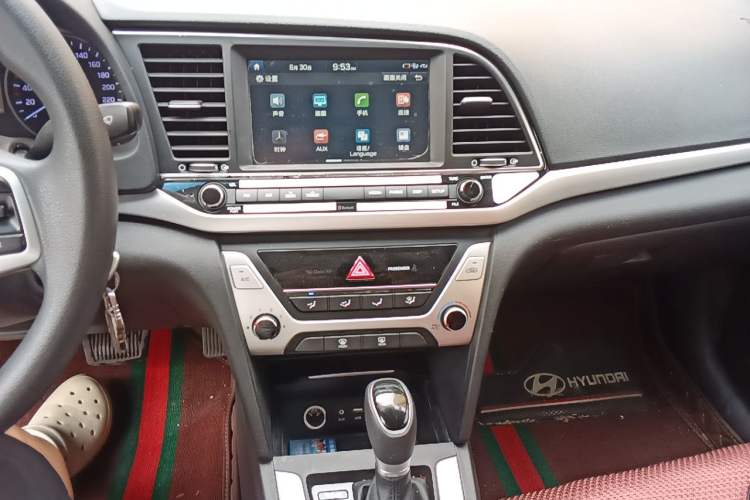 Used Hyundai Elantra (6th Generation / Lingdong) 2016 1.6L Automatic ZhiXuan – Elite Version Audio And AC Panel