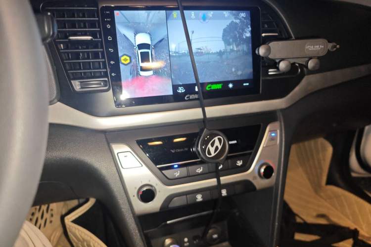 Used Hyundai Elantra (6th Generation / Lingdong) 2016 1.6L Manual ZhiXuan · Dynamic Model Audio And AC Panel