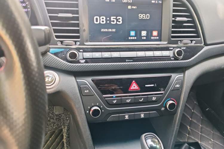 Used Hyundai Elantra (6th Generation / Lingdong) 2016 1.4T Dual-Clutch Xuan Dong · Dynamic Version Audio And AC Panel