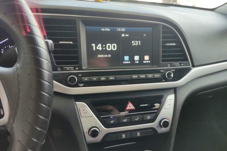 Used Hyundai Elantra (6th Generation / Lingdong) 2016 1.6L Automatic ZhiXuan – Elite Version Audio And AC Panel