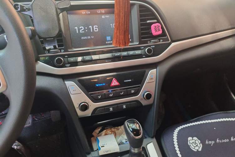 Used Hyundai Elantra (6th Generation / Lingdong) 2016 1.6L Automatic ZhiXuan – Elite Version Audio And AC Panel