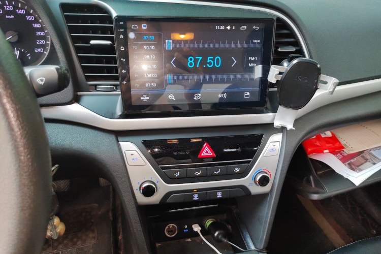 Used Hyundai Elantra (6th Generation / Lingdong) 2016 1.6L Manual ZhiXuan·Youth Edition Audio And AC Panel