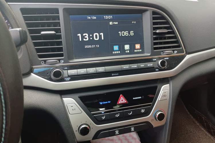 Used Hyundai Elantra (6th Generation / Lingdong) 2016 1.6L Automatic ZhiXuan – Elite Version Audio And AC Panel