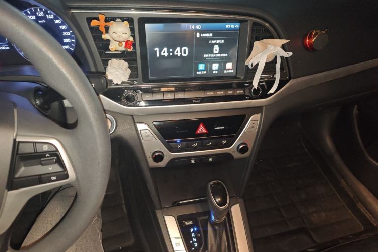 Used Hyundai Elantra (6th Generation / Lingdong) 2016 1.6L Automatic ZhiXuan – Elite Version Audio And AC Panel