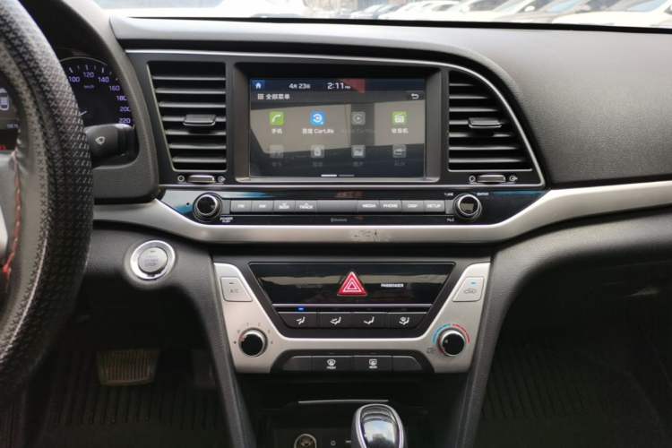 Used Hyundai Elantra (6th Generation / Lingdong) 2016 1.6L Automatic ZhiXuan – Elite Version Audio And AC Panel