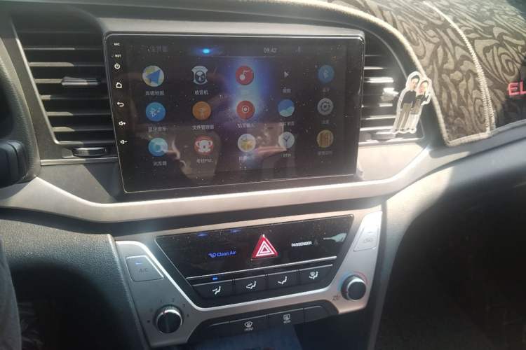 Used Hyundai Elantra (6th Generation / Lingdong) 2016 1.6L Manual ZhiXuan·Youth Edition Audio And AC Panel